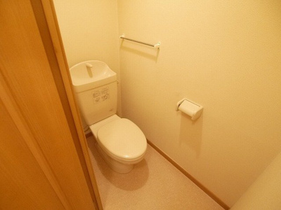 【トイレ】 | サンリットＭＯＲＩ　Ａ | ゆったりとした空間のトイレです