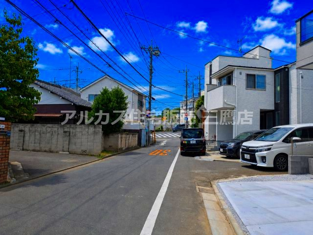 小金井市貫井南町3丁目 中央線 武蔵小金井駅 新築戸建の前面道路含む現地写真