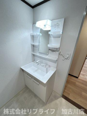 グレース蓮池の独立洗面台|13号室参照