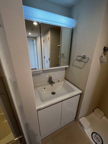 La　Douceur西宮北口の洗面所