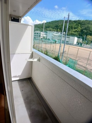 【バルコニー】 | ラーニングキャッスル香Ａ | バルコニーがあります