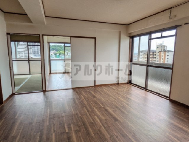 パラツィーナ玉手の居間・リビング|現況と異なる場合、現況優先