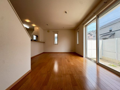 【居間・リビング】 | 箕面市箕面4丁目テラスハウス