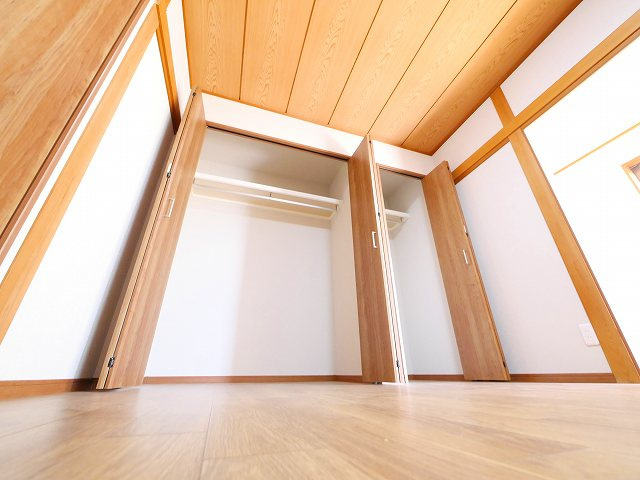 小明町戸建の収納