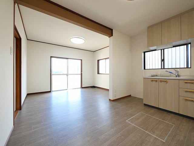 小明町戸建の居間・リビング