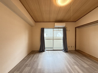 【居間・リビング】 | リバーサイドともぶち第一住宅