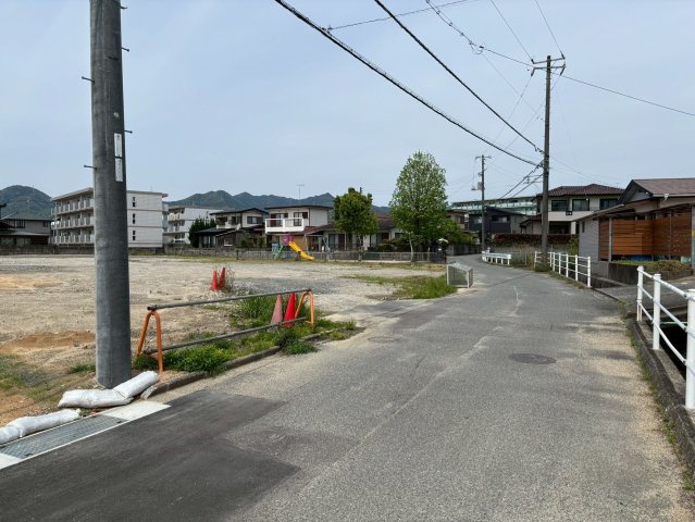清末西町売土地の前面道路含む現地写真|前面道路　幅員6m