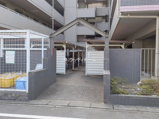 エクレール南越谷　中古マンションの外観