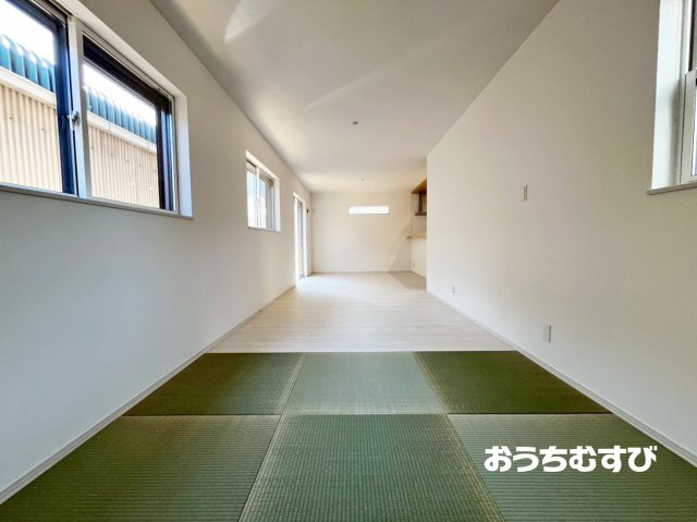 小牧市中央第3(全4棟)の居間・リビング