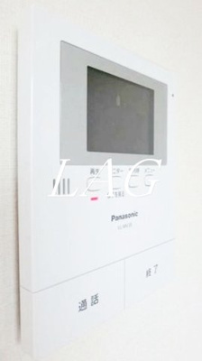 【セキュリティ】 | サンセレン練馬 | モニター付きインターホンです。