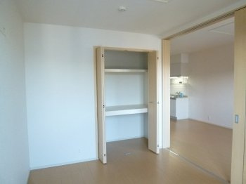 【内装】 | ＶＩＣＴＲＩＡ | 内装は落ち着いています