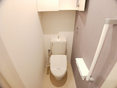 【トイレ】 | エトワール小川 | 落ち着いた色調のトイレです