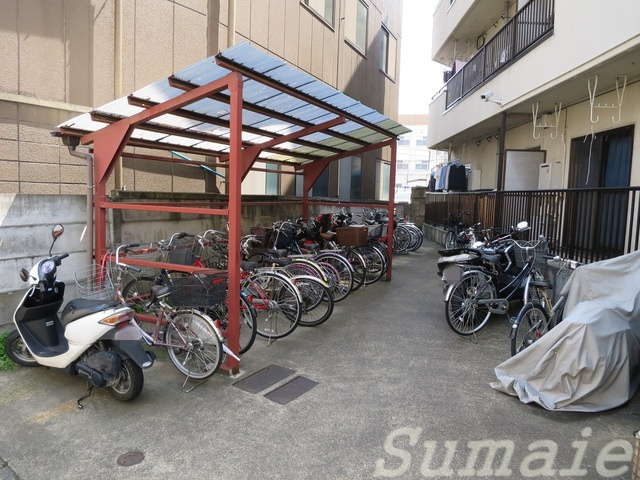 山一宮城ステーツのその他共用部分|屋根付き駐輪場あります♪
