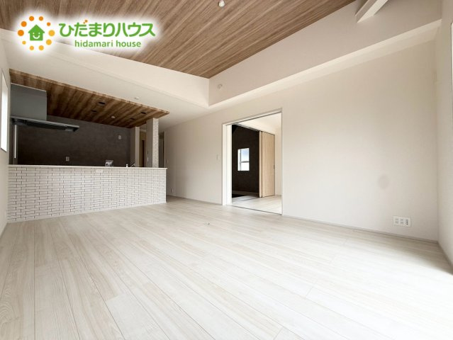 上尾市領家3期　新築平屋　ブルーミング02のダイニング