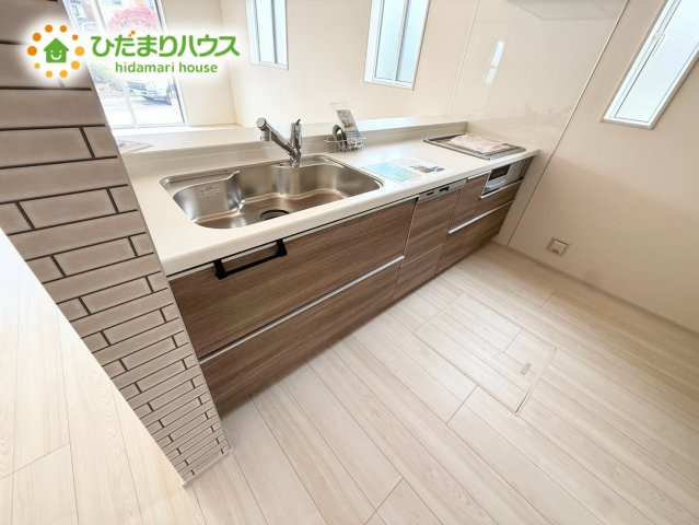 上尾市領家3期　新築平屋　ブルーミング02のキッチン