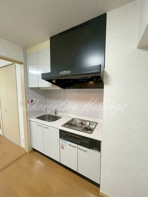 サクラポートのキッチン|ガス3口システムキッチン♪