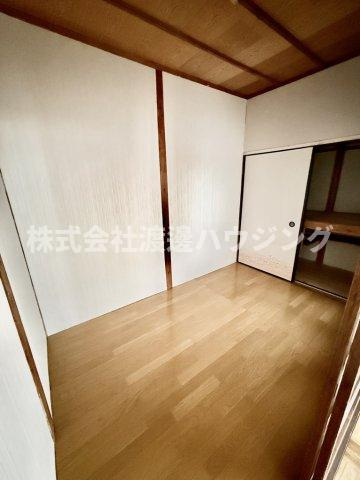 稲葉荘2丁目平家貸家の洋室