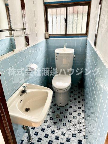 稲葉荘2丁目平家貸家のトイレ