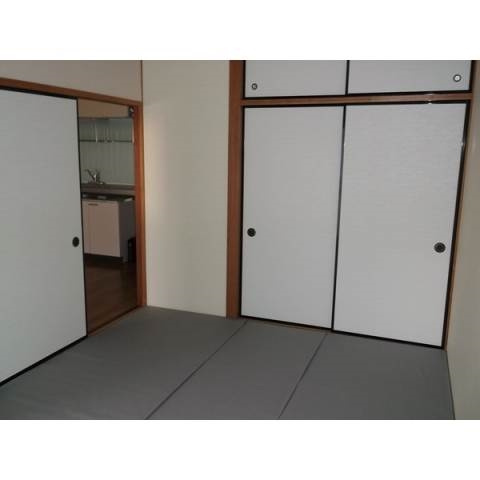 アビタシオン酒井の和室