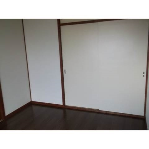 アビタシオン酒井の洋室