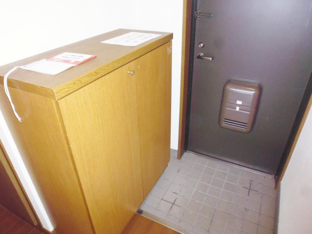 有瀬グランドハイツの玄関
