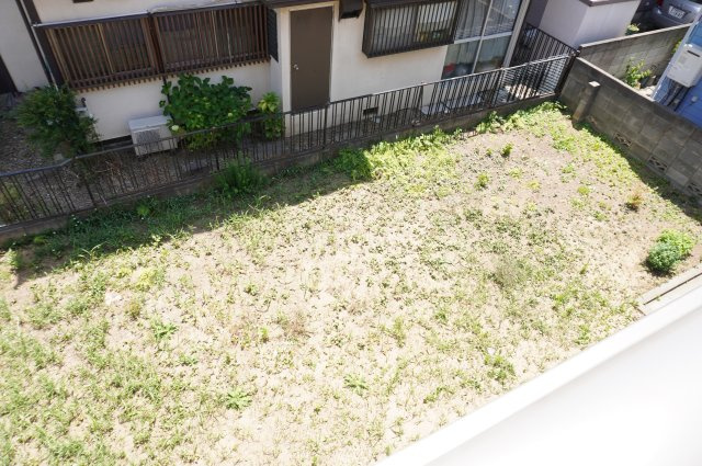 越谷市弥栄町3丁目 中古戸建の庭