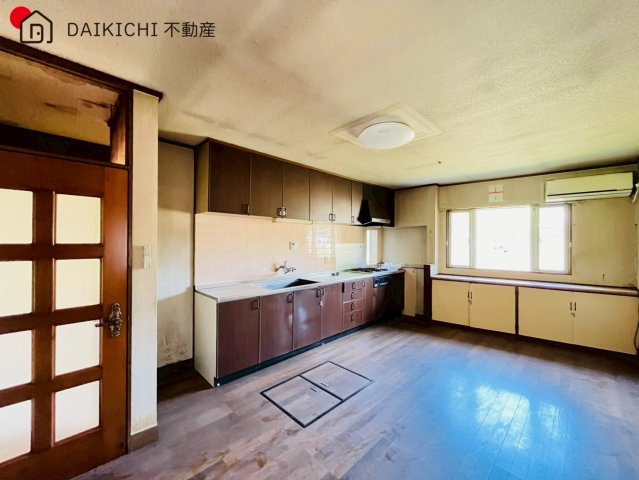 【居間・リビング】 | 日高市高岡　中古戸建