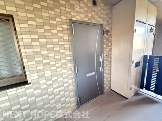 【玄関】 | キングマンション新淀川 | 玄関ドアです♪