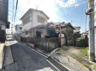 【前面道路含む現地写真】 | 富秋町２丁目　中古戸建 | お客様が安心して物件探しが出来るよう心がけております！お気軽にお問い合わせください！！
現況空家ですので、お忙しい方でもお仕事帰り等にご内覧頂けます♪