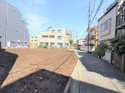 【外観】 | 【仲介手数料６９０万円が無料！！】■学芸大学駅８分■東口商店街を抜けてすぐ■鷹番小学校２４０ｍ | 春の特別キャンペーン！
日本一の家計応援サービスに挑戦中！
詳細は「諸費用」欄をご確認下さい！
■学芸大学駅８分
■東口商店街を抜けてすぐ
■鷹番小学校２４０ｍ
■無料で間取図作成可能