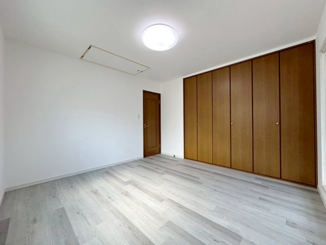 西院西高田町の洋室|＼＼資料請求だけも大歓迎！／／おうちのパンフレットをメールなどでお送りいたします！（R8.5撮影）