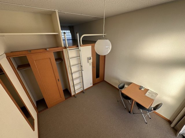 レオパレスソレイユの内装|明るい室内です