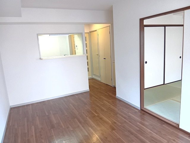 【居間・リビング】 | ライオンズマンションつきみ野の森第2(ライオンズマンションツキミノノモリダイニ)