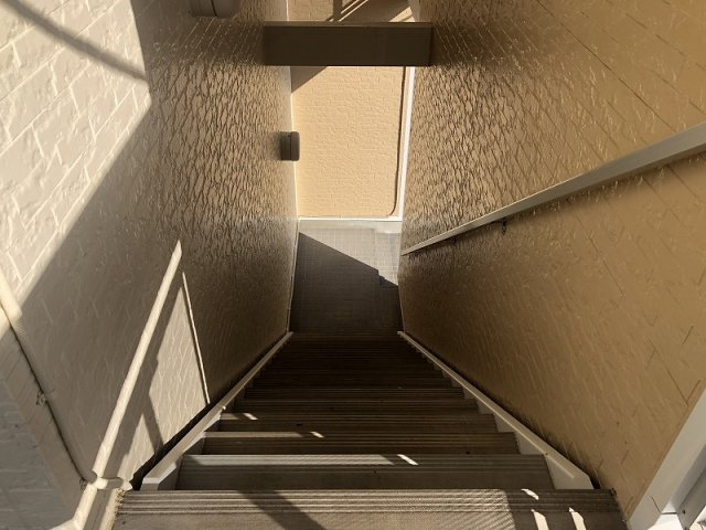 レオパレスエミライズのその他|階段