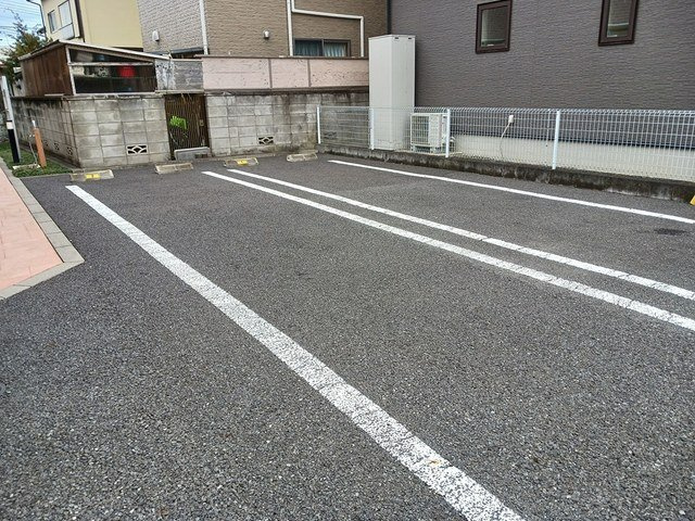 ポテトハイム　Ｃの駐車場|駐車場完備です