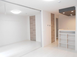【居間・リビング】 | シェルト | 別のお部屋の写真です