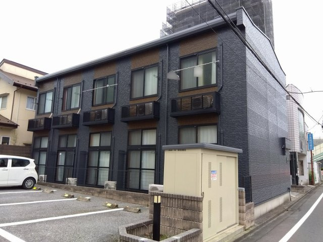 レオパレスセレージュの外観|外観は落ち着いています