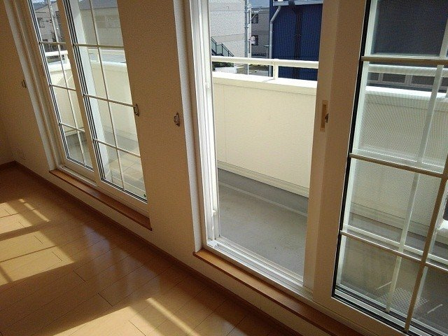 アルメリーナ　Ｂのバルコニー|暖かな日差しのふりそそぐバルコニー