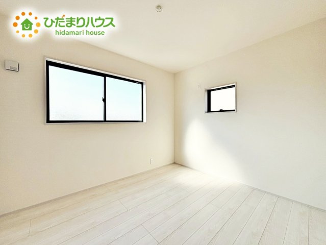 【洋室】 | 小美玉市希望ヶ丘1期　新築戸建　1号棟 | 夏場に心地良いひんやり感はフローリングならでは☆彡