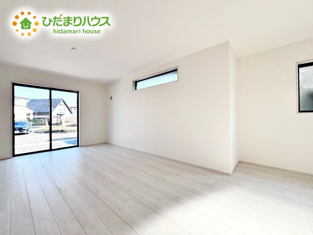 【居間・リビング】 | 小美玉市希望ヶ丘1期　新築戸建　1号棟 | 家族だんらんを育む開放感あふれるリビング・ダイニング