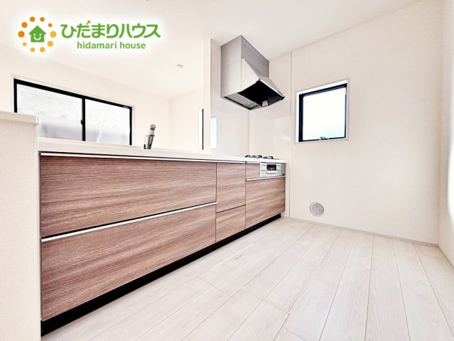 【キッチン】 | 小美玉市希望ヶ丘1期　新築戸建　1号棟 | 料理をしながらでも、ご家族との会話を楽しめる対面式キッチン♪