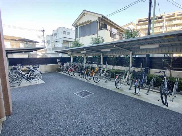 【駐輪場】の画像