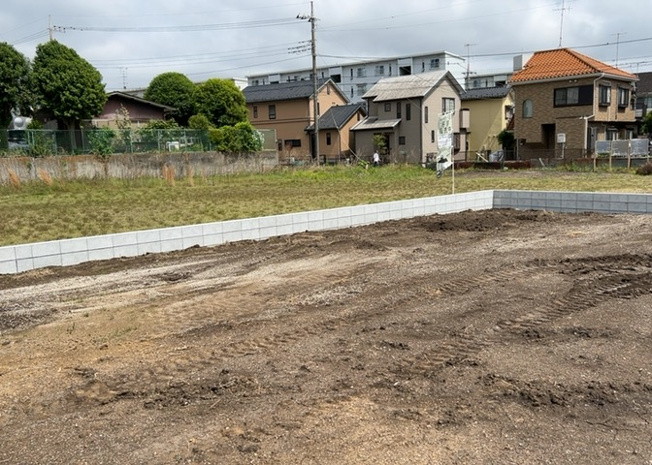【外観】 | 土地の面積＝住宅面積ではありません。建ぺい率の問題などで、土地のある場所によって住宅を建てられる面積は限られています。高さもしかり、「土地」という言葉の中には、建築条件も含まれると考えておきましょう。