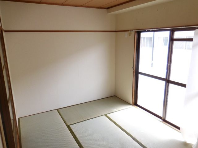 西真上コーポの寝室
