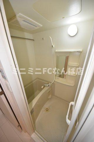 プレサンス谷町アルファの浴室