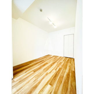 【内装】 | LINEAR STYLE