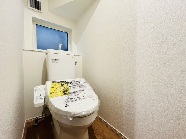 東海市加木屋町唐畑65番5『仲介手数料無料』新築一戸建て・建売のトイレ