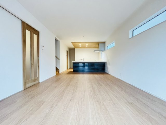 東海市加木屋町唐畑65番5『仲介手数料無料』新築一戸建て・建売の居間・リビング