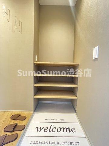 桜新町テラスの玄関|明るい玄関です