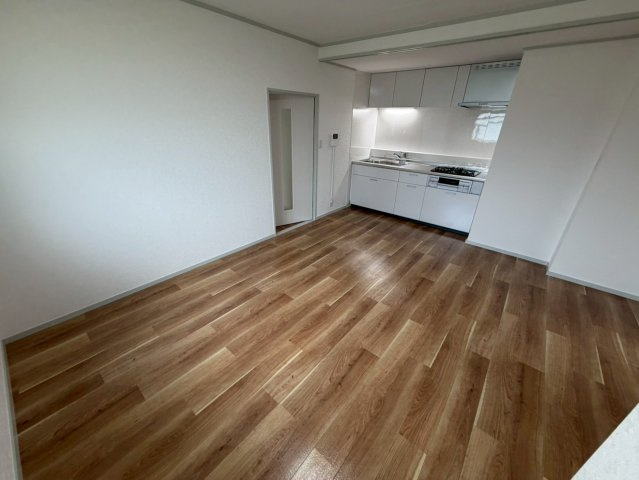 芦屋精道スカイハイツの居間・リビング